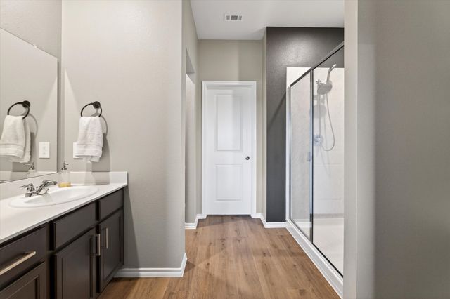 204 Boxwood Drive, Royse City, TX 75189