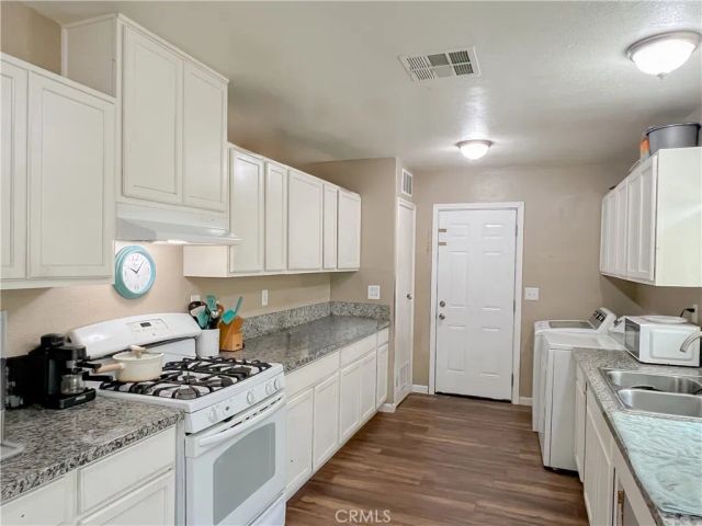 3013 Cornell, Bakersfield, CA 93305