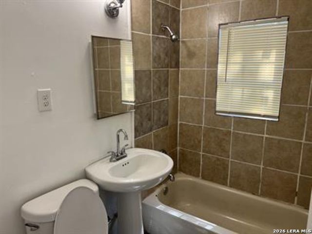 146 Eross, San Antonio, TX 78202