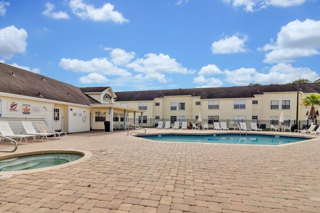 5003 LAGUNA BAY CIRCLE 15, Kissimmee, FL 34746