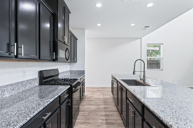 2309 S Justin Avenue, Fresno, CA 93725