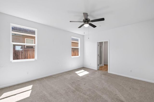 2309 S Justin Avenue, Fresno, CA 93725