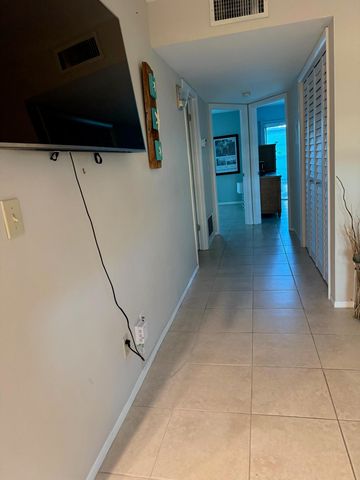 41 Woodland Drive 102, Vero Beach, FL 32962