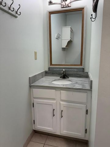 41 Woodland Drive 102, Vero Beach, FL 32962