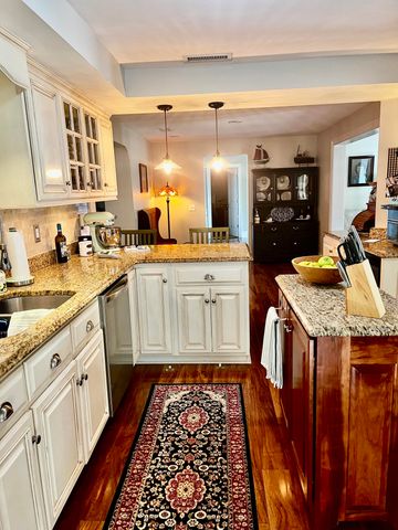 255 Plantation DR, Penhook, VA 24137