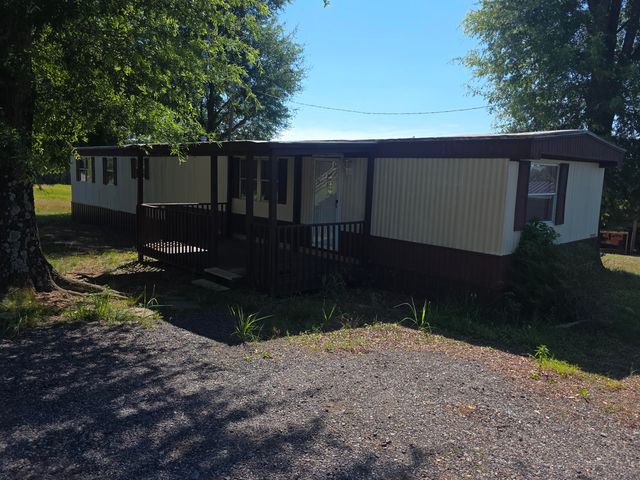255 Plantation DR, Penhook, VA 24137