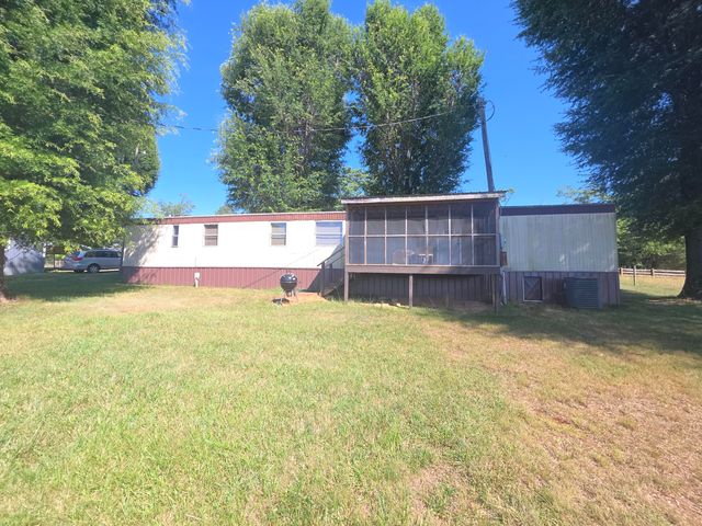 255 Plantation DR, Penhook, VA 24137