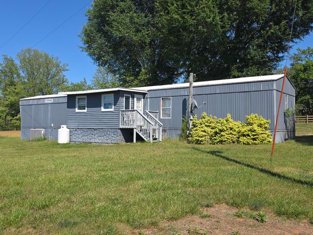 255 Plantation DR, Penhook, VA 24137