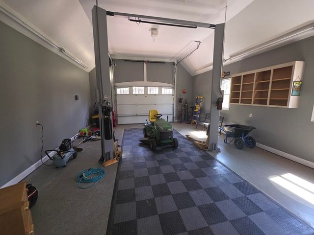 255 Plantation DR, Penhook, VA 24137