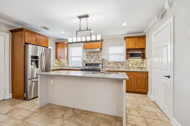 2618 Cleburne Street, Houston, TX 77004