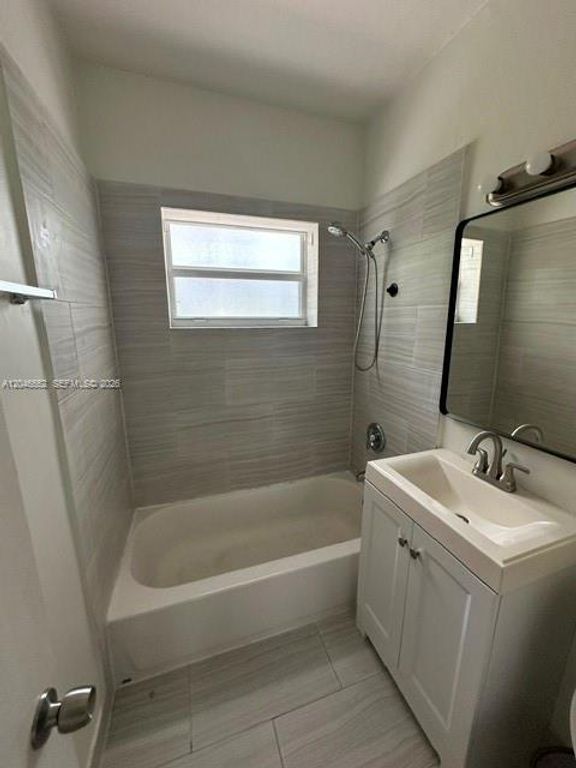 30 S Shore Drive 4, Miami Beach, FL 33141