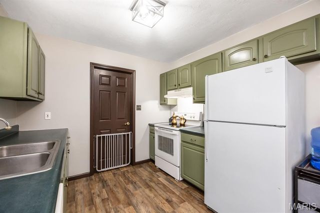 2219 S 5th Street, Fayetteville, IL 62258