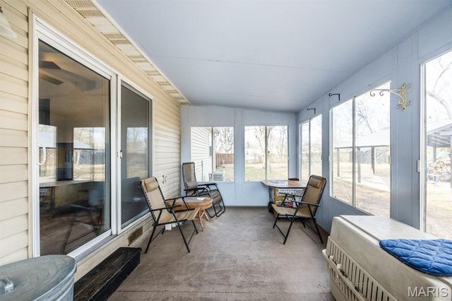 2219 S 5th Street, Fayetteville, IL 62258