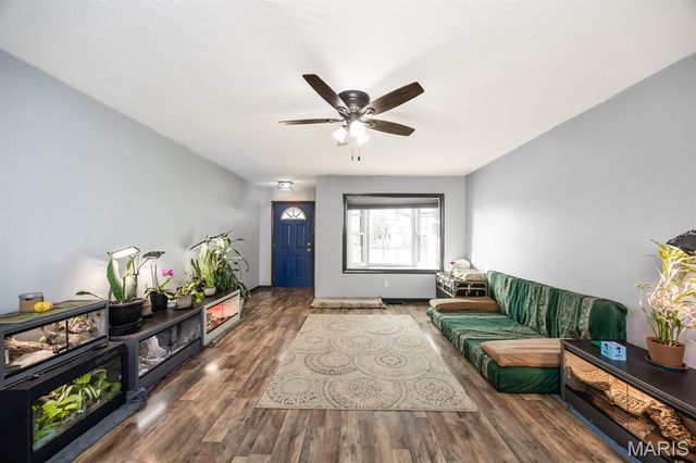 2219 S 5th Street, Fayetteville, IL 62258