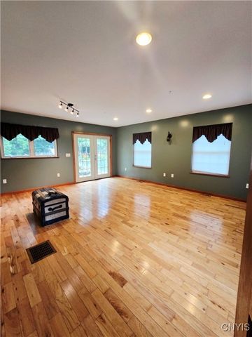 238 Tower Street, Sangerfield, NY 13480