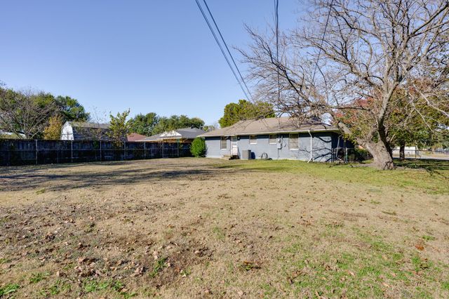 2650 Klondike Drive, Dallas, TX 75228