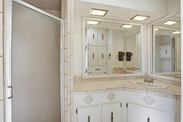 201 Mesa Grande Drive, Fort Worth, TX 76108