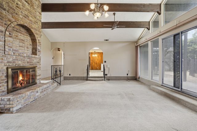 201 Mesa Grande Drive, Fort Worth, TX 76108