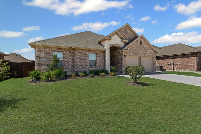 3640 Twin Pines Drive, Grand Prairie, TX 76065