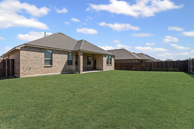 3640 Twin Pines Drive, Grand Prairie, TX 76065