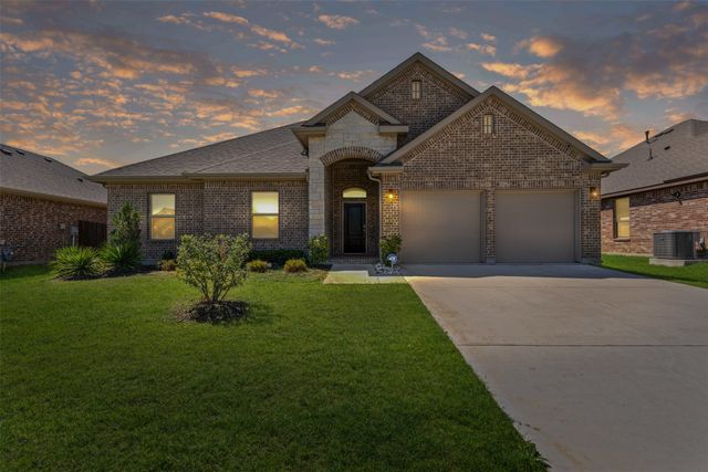 3640 Twin Pines Drive, Grand Prairie, TX 76065