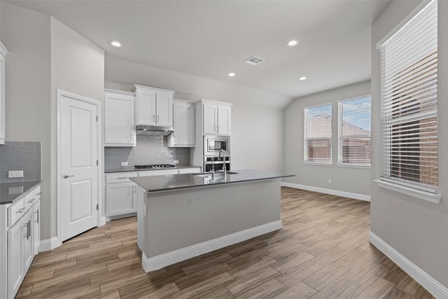 3640 Twin Pines Drive, Grand Prairie, TX 76065