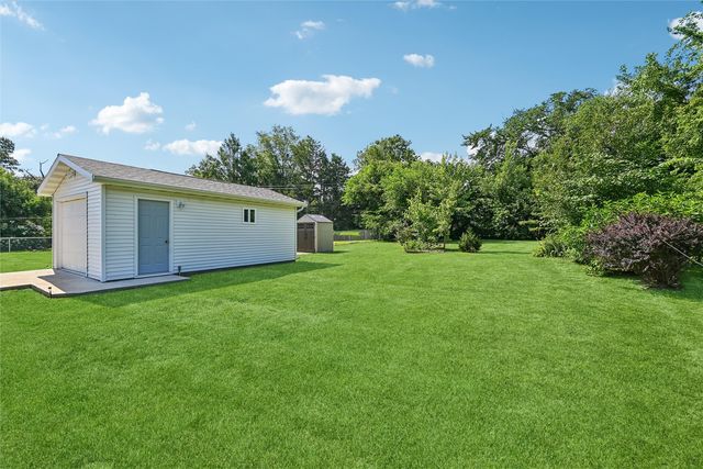 1131 29th Street NE, Cedar Rapids, IA 52402