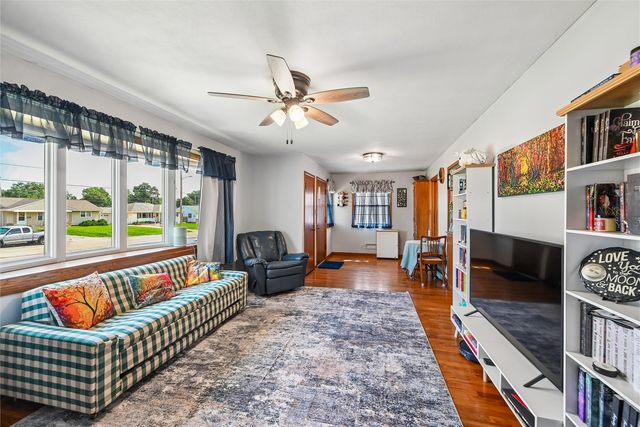 1131 29th Street NE, Cedar Rapids, IA 52402