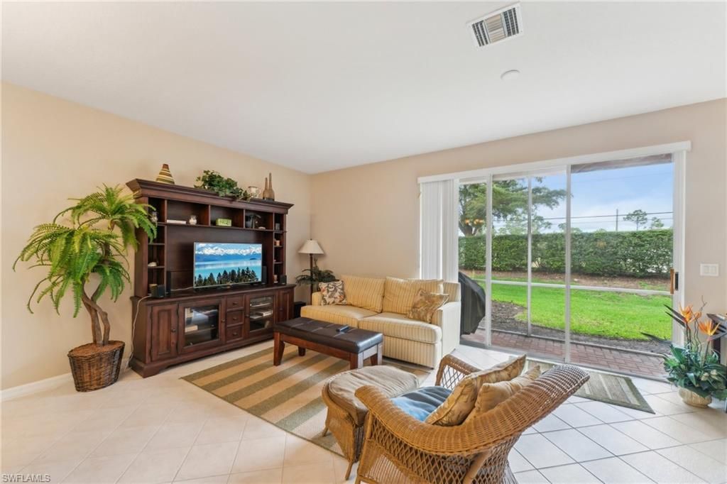 3327 Dandolo CIR, CAPE CORAL, FL 33909 — photo 2