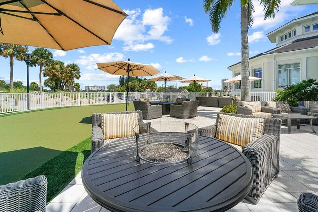 717 Robin Way, North Palm Beach, FL 33408