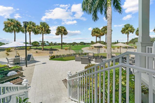 717 Robin Way, North Palm Beach, FL 33408