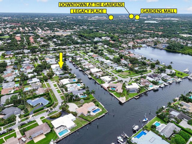 717 Robin Way, North Palm Beach, FL 33408