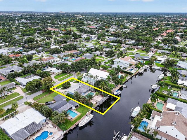 717 Robin Way, North Palm Beach, FL 33408