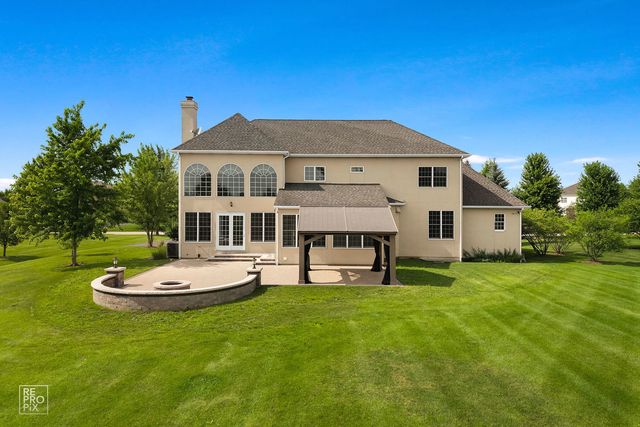 23 Wood Oaks Drive, South Barrington, IL 60010