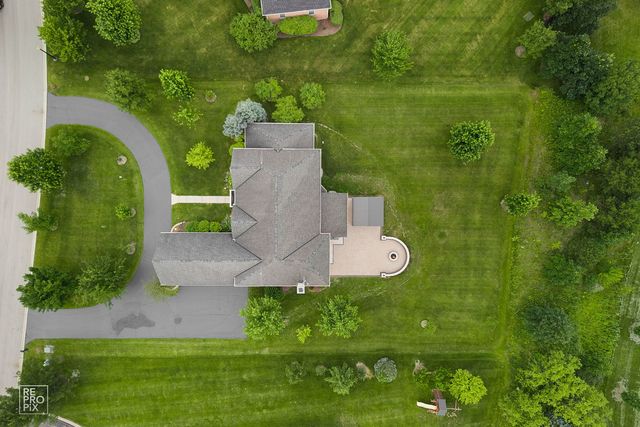23 Wood Oaks Drive, South Barrington, IL 60010