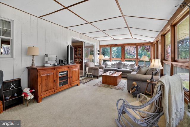 141 PARKVIEW ROAD, Stratford, NJ 08084