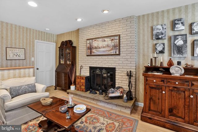 141 PARKVIEW ROAD, Stratford, NJ 08084