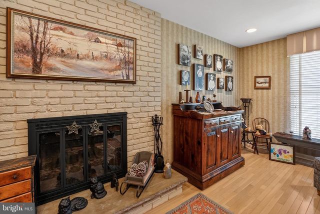 141 PARKVIEW ROAD, Stratford, NJ 08084