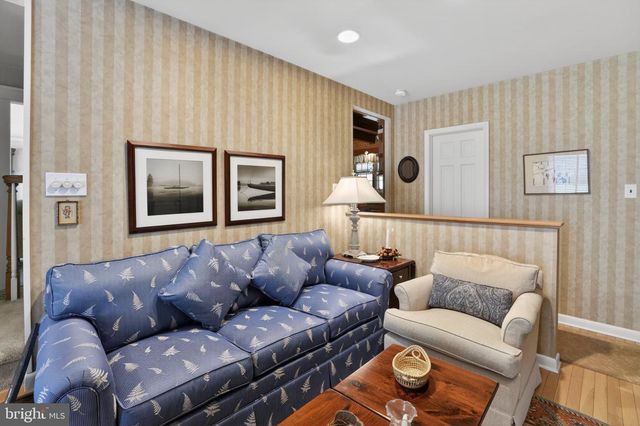 141 PARKVIEW ROAD, Stratford, NJ 08084