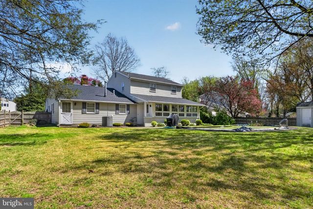 141 PARKVIEW ROAD, Stratford, NJ 08084