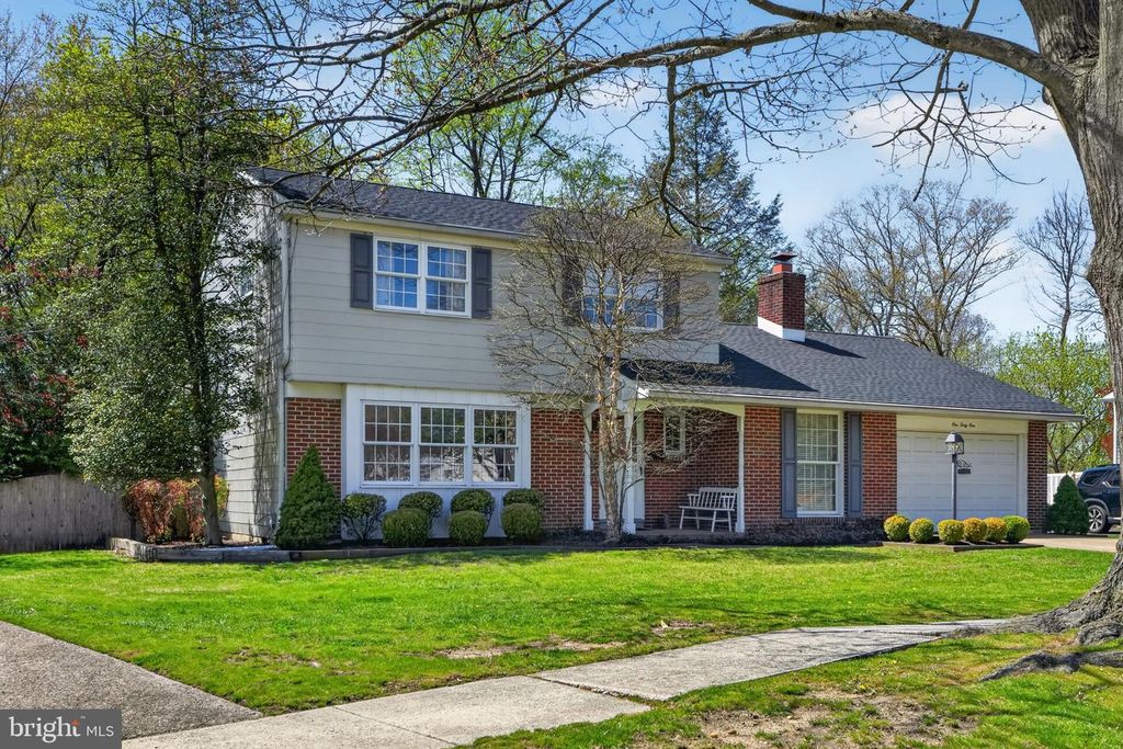 141 PARKVIEW ROAD, Stratford, NJ 08084