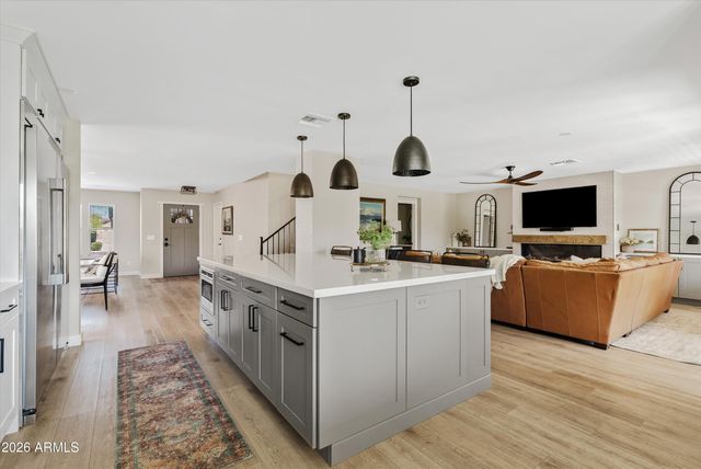 4037 E PINTO Lane, Phoenix, AZ 85050