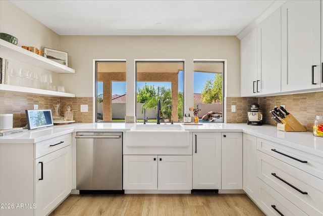 4037 E PINTO Lane, Phoenix, AZ 85050