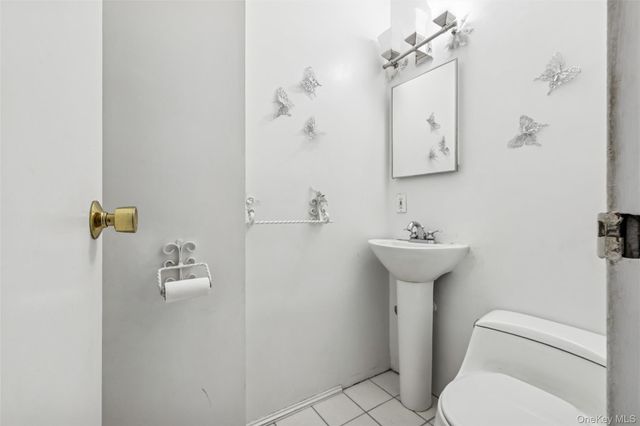 105 Loop Drive, Sayville, NY 11782