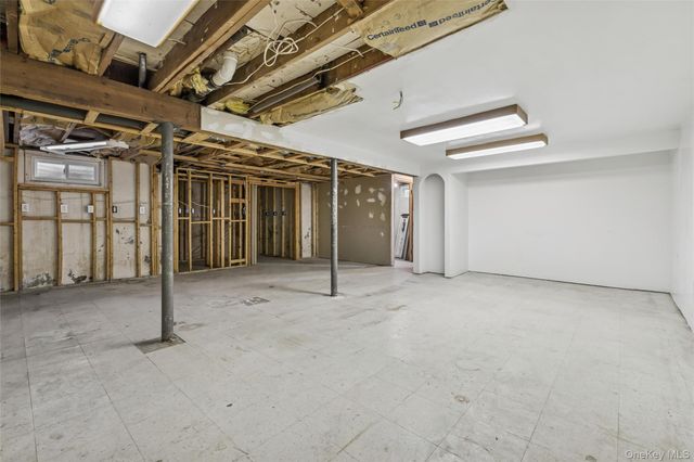 105 Loop Drive, Sayville, NY 11782