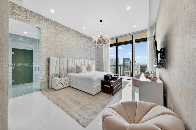 88 SW 7th Street PH4202, Miami, FL 33130
