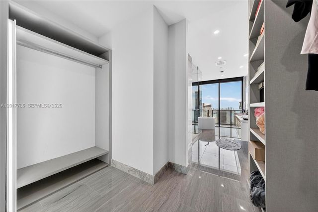 88 SW 7th Street PH4202, Miami, FL 33130