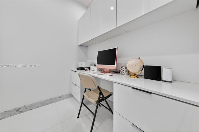 88 SW 7th Street PH4202, Miami, FL 33130