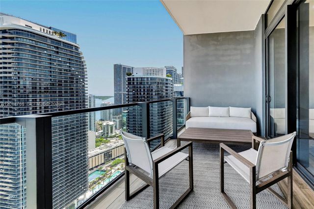 88 SW 7th Street PH4202, Miami, FL 33130