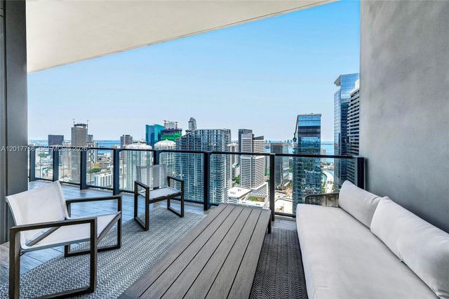 88 SW 7th Street PH4202, Miami, FL 33130